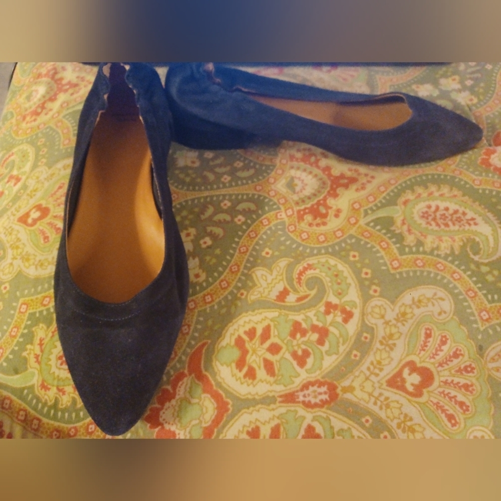 Aquatalia 7 blue Italian suede flats loafers shoes